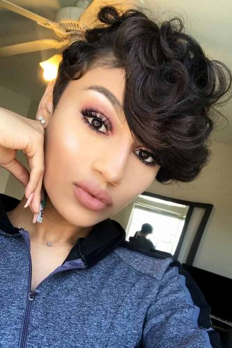 23 Cute And Flattering Curly Pixie Cut Ideas 