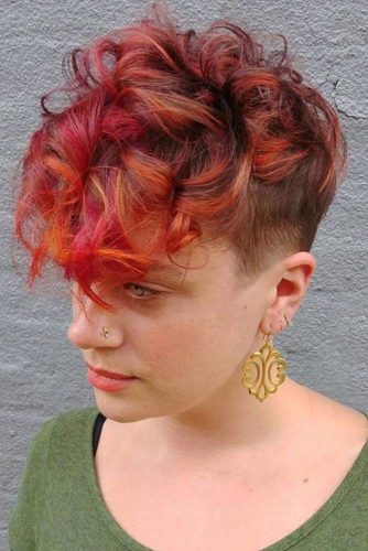 23 Cute And Flattering Curly Pixie Cut Ideas