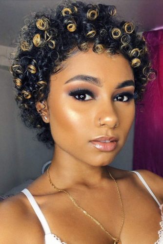 23 Cute And Flattering Curly Pixie Cut Ideas 