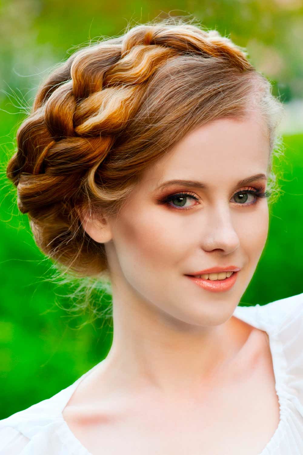 15 Fabulous Halo Braid Ideas To Opt For