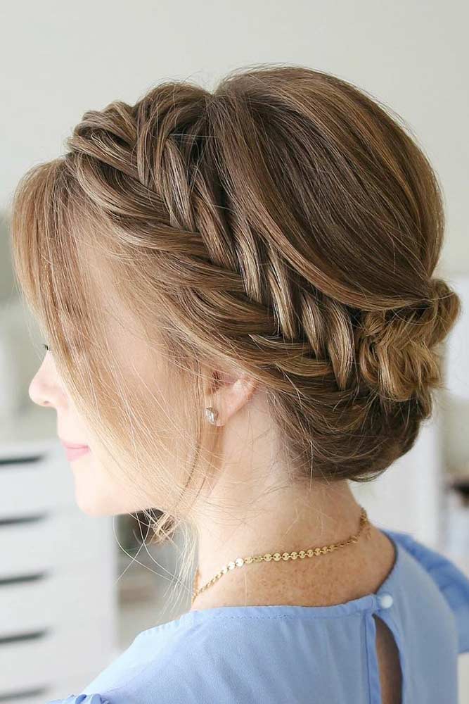 28 Fabulous Halo Braid Ideas To Opt For | LoveHairStyles.com