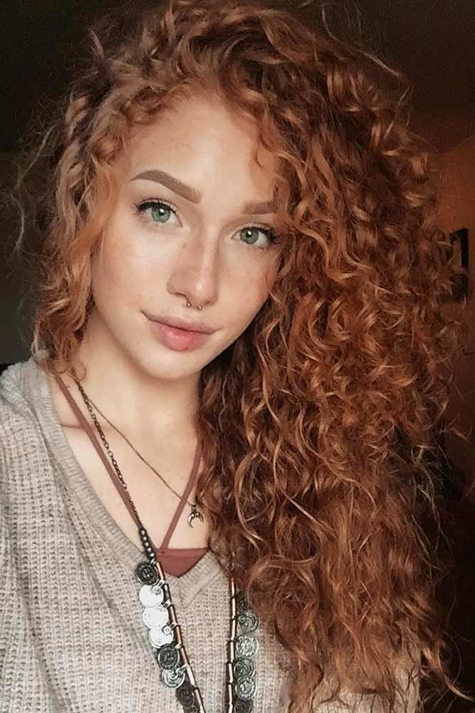 Long Side Swept Hair Auburn #curlyhair #curlyhairstyles