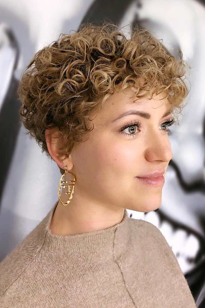 Hairstyles For Curly Hair Sandy Pixie 