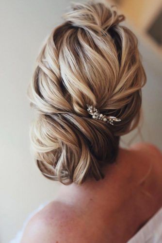 Elegant Bun For A Special Event Balayage #bun #chignonbun