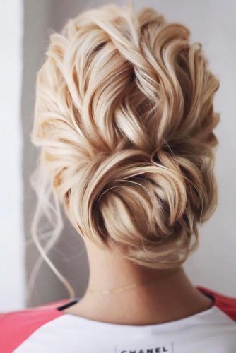 Chignon Bun With Twists #bun #chignonbun