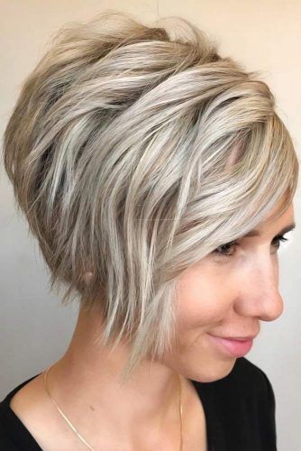 30 Best Short Hairstyles For Round Faces In 2020