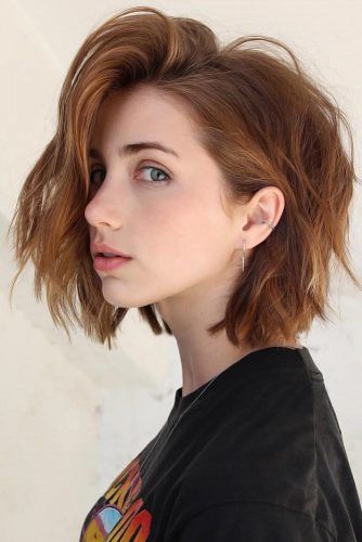 30 Best Short Hairstyles For Round Faces In 2020