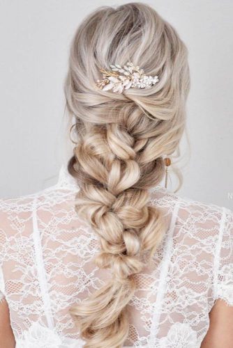 Braided Wedding Hair With Flowers And Crystal Headpieces To Surprize A Groom #braids #bridalaccessory #blonde #weddingbraids