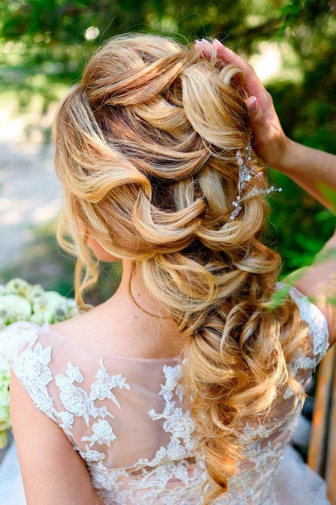 Half Up Half Down Hairstyles With Charming Accessories For Blonds