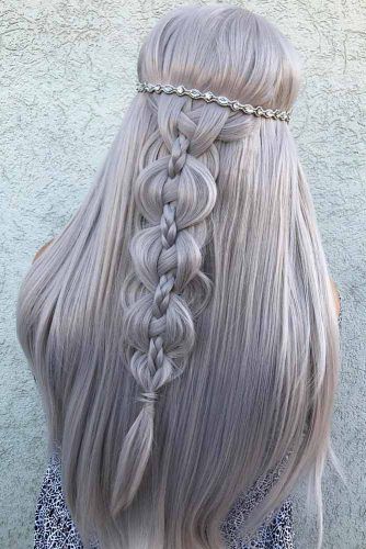 Braided Wedding Hairstyles With Accessories #weddinghairstyles #hairstyles #bohostyle