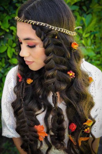 Braided Wedding Hairstyles With Roses #weddinghairstyles #hairstyles #bohostyle