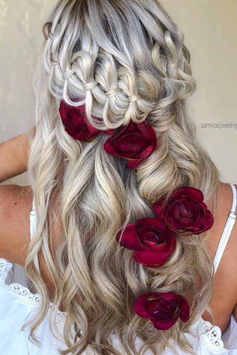 Gorgeous Wedding Hairstyles With Accessories Roses #weddinghairstyles #hairstyles #bohostyle