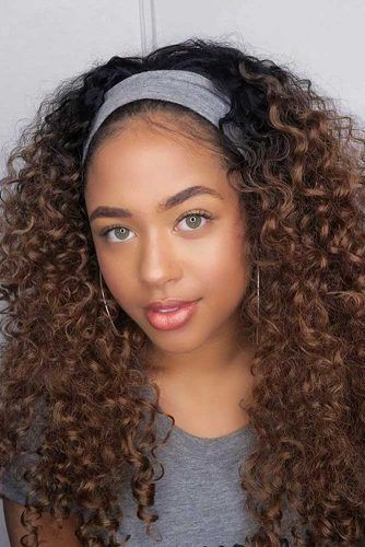 Long Curly Hair With Accessories #longcurlyhair #curlyhairstyles #hairtype #hairstyles #longhair