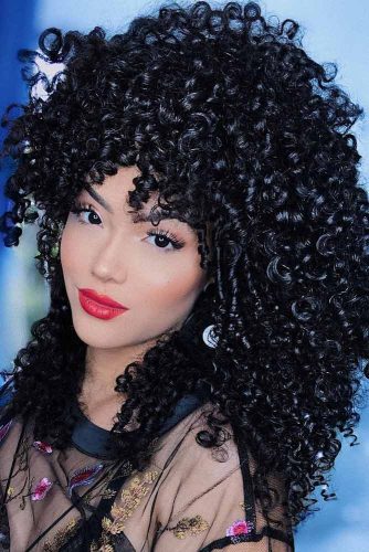 Long Curly Hair With Bangs picture2