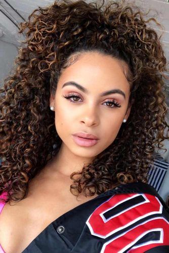 Half Up Long Hairstyles #longcurlyhair #curlyhairstyles #hairtype #hairstyles #longhair