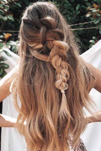 Graduation Hairstyles To Make Your Cap Fit Like A Glove