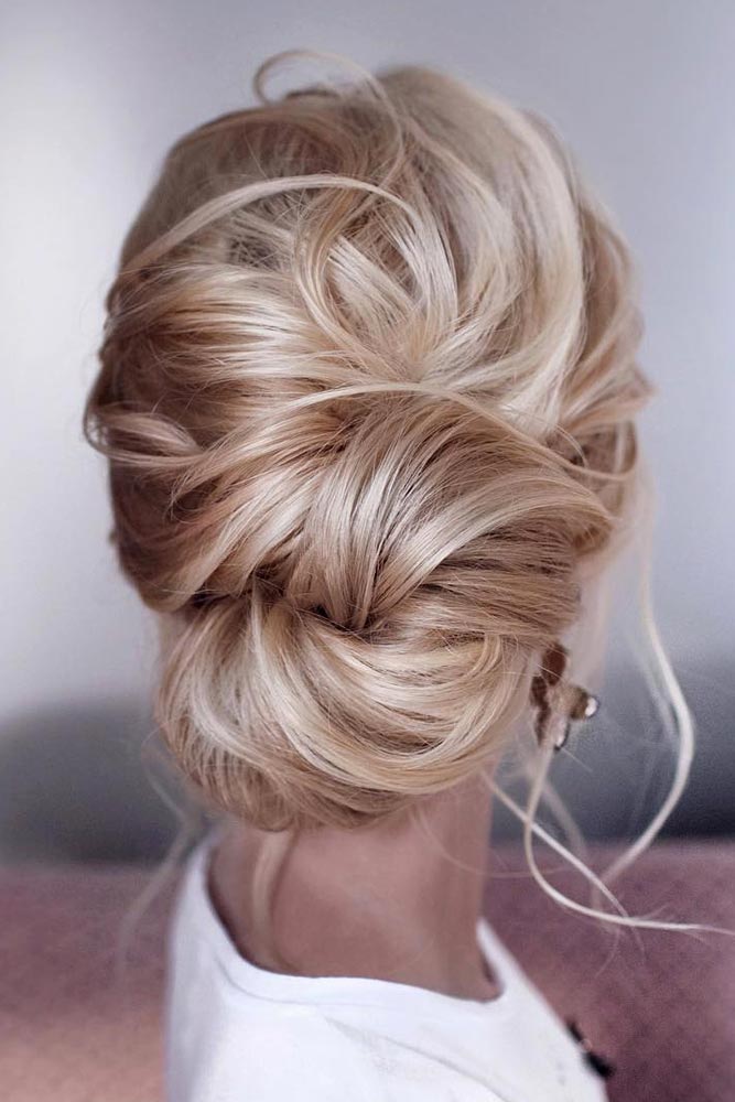 Discover Useful Tutorials On How To Put Your Hair In A Bun