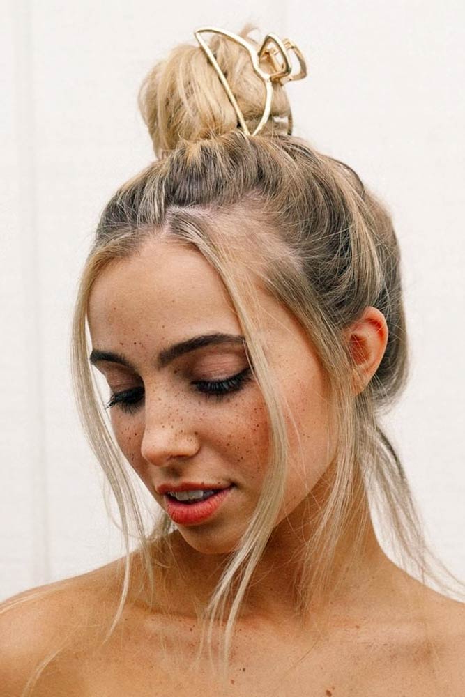 30 Easy And Fancy Ideas Of Wearing Hair Bun For Short Hair