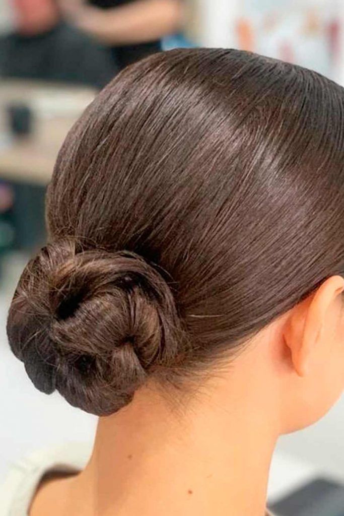 7 Easy Messy Buns Learn How To Do Messy Bun Hairstyles