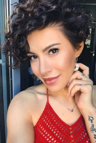 Curl Your Hair #shorthairstyles #shorthair #curlyhairstyles #pixiehaircut #brownhair