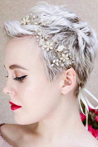 Jewelry Headband For A Special Day #shorthairstyles #shorthair #hairstyles #pixiehaircut #headband