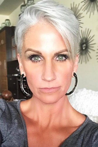 31 Pixie Haircuts For Women Over 50 To Enjoy Your Age