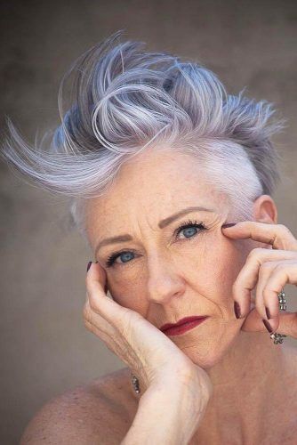 31 Pixie Haircuts For Women Over 50 To Enjoy Your Age