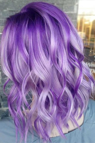 Pale Light Purple Highlights #purplehighlights #highlights #haircolor #wavyhair #mediumhair