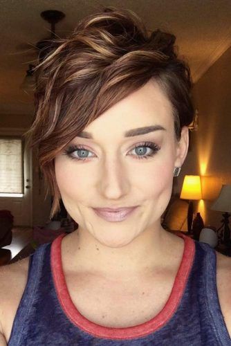 Asymmetrical Wavy Pixie #beachwaves #shorthair #hairstyles