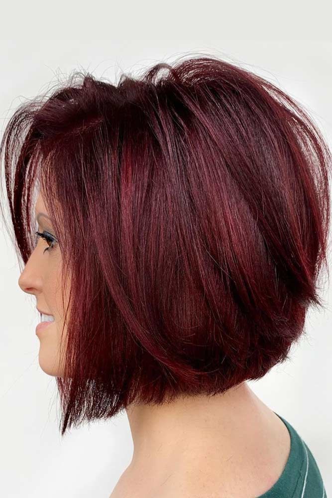 Burgundy Short Bob #faceshapes #ovalface