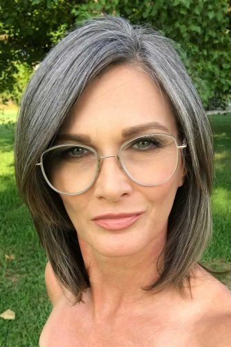 30 Ideas Of Wearing Medium Length Haircuts For Women Over 50