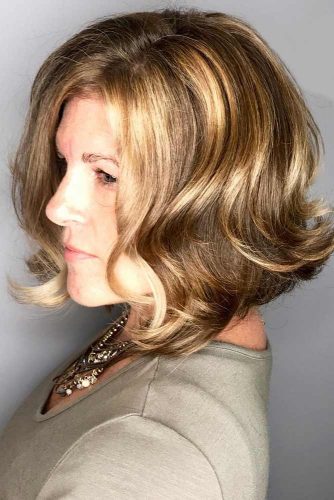 30 Ideas Of Wearing Medium Length Haircuts For Women Over 50