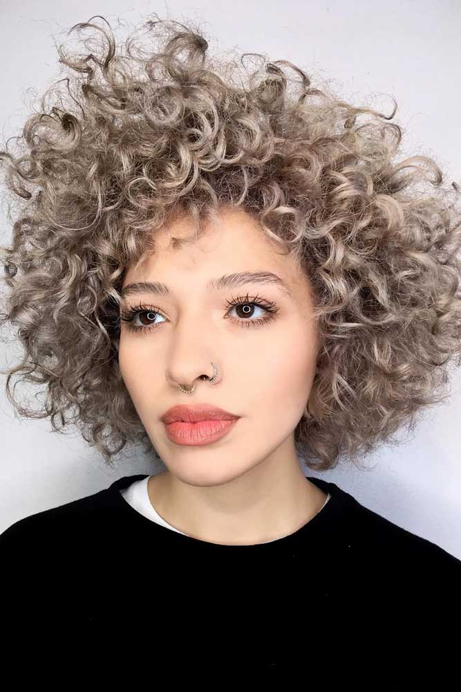 Short Curly Bob With Bangs #curlybob #haircuts #bobhaircuts #layeredbob #shortbob