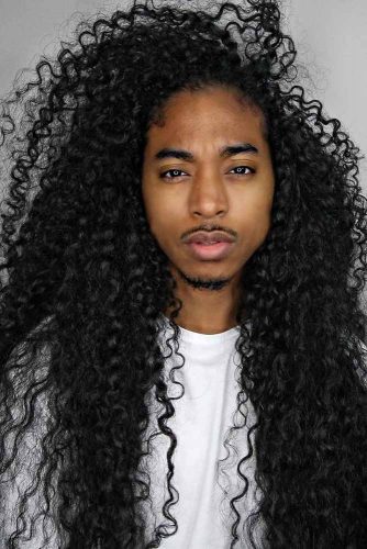 How To Get And Style Curly Hair Men Like To Sport 