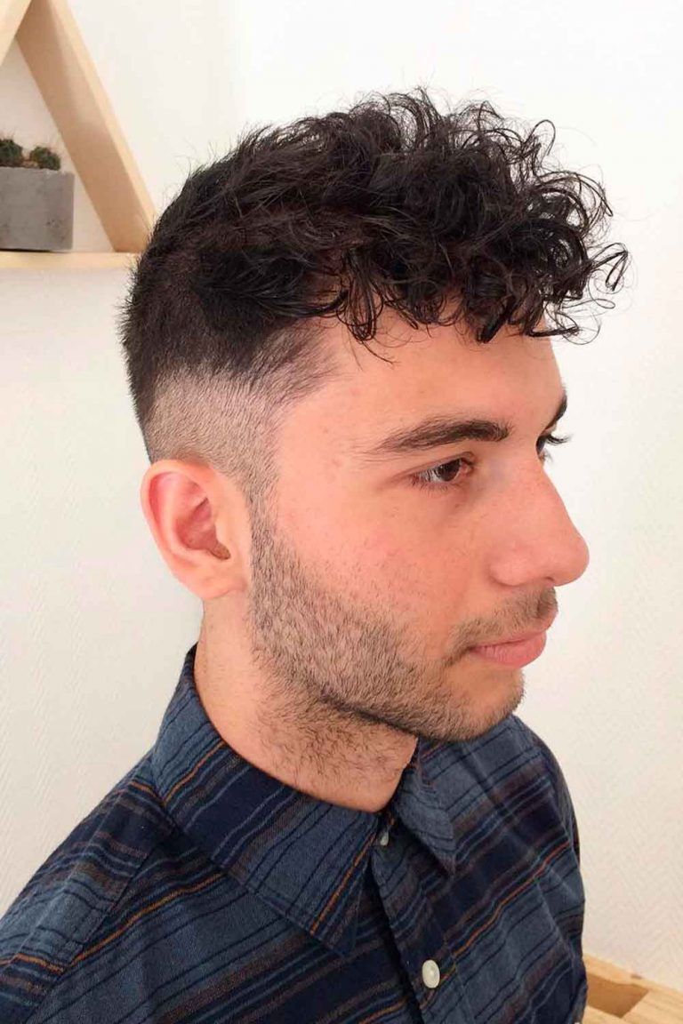 How To Get And Style Curly Hair Men Like To Sport