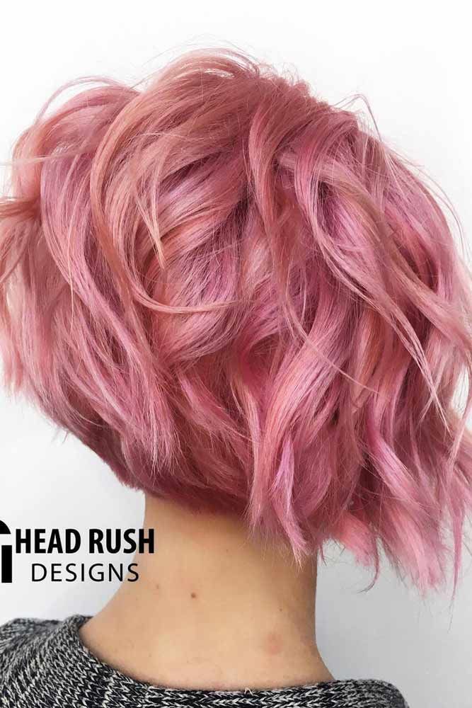 Short Rose Bob With Feathered Ends #featheredhair #featheredhaircuts #haircuts