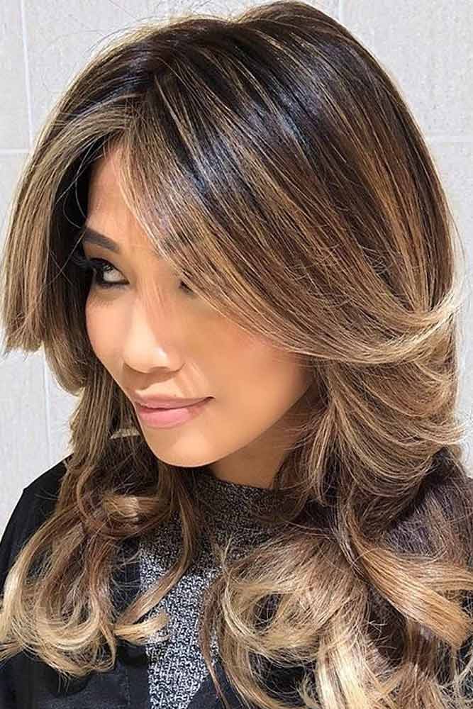 Middle Parted Haircut With Feathered Bangs #featheredhair #featheredhaircuts #haircuts #longhair