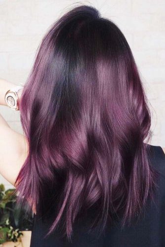 A Stylish Mahogany Hair Trend That You Should Try