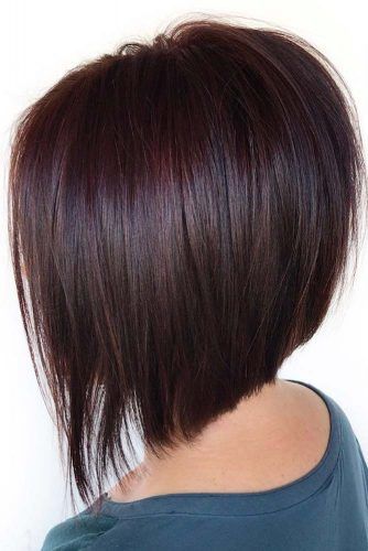 A Stylish Mahogany Hair Trend That You Should Try