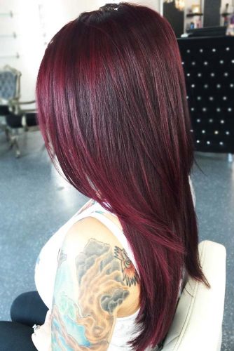 A Stylish Mahogany Hair Trend That You Should Try