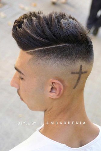 Spiked Top And Hard Part #spikyhair #spikedhair #hardpart #undercut