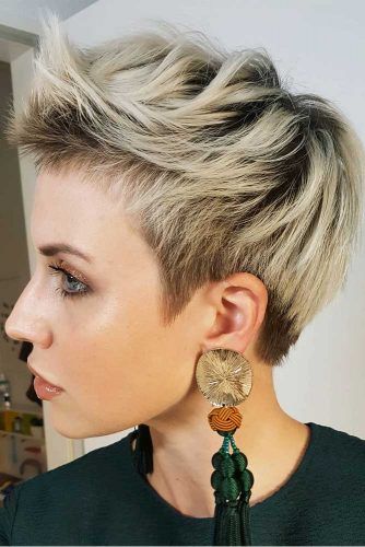 Short Shag Pixie #shortshaghaircuts #shorthaircuts #haircuts #shaghaircuts #pixiehaircut