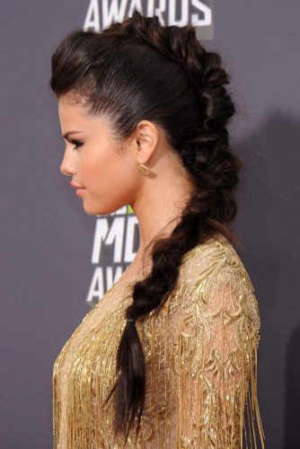 Fawk Hawk Braid For Long Hair #selenagomez #selenagomezhairstyles #hairstyles #haircuts