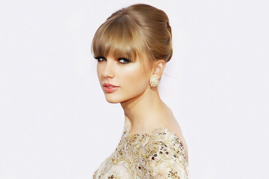 Taylor Swift inspiredHow to get the messy side ponytail by  Videohairstyles  YouTube