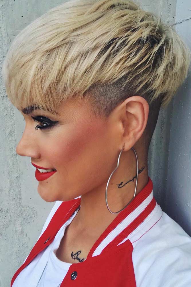 Short Pixie With Undercut #undercutpixie #pixiehaircut #undercut #haircuts