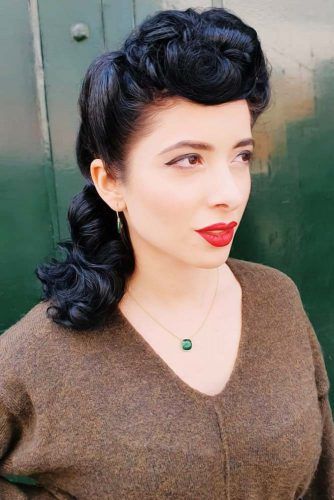 Retro Hairstyle using Sponge Rings  1940s PinUp Entertainer Kitten von  Mew