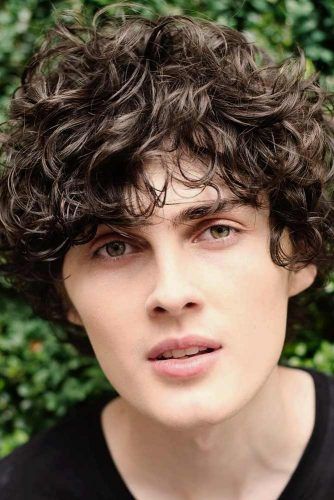 15 Striking Ways To Rock Jewfro Hairstyles For Modern Men