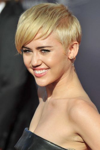 Side Swept Layered Pixie #mileycyrus #shorthair #hairstyles