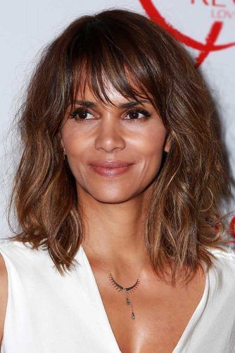 Soft Messy Waves with Layered Bangs #mediumhair #bob #bangs