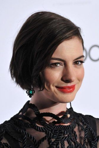 pixie haircut front and back anne hathaway